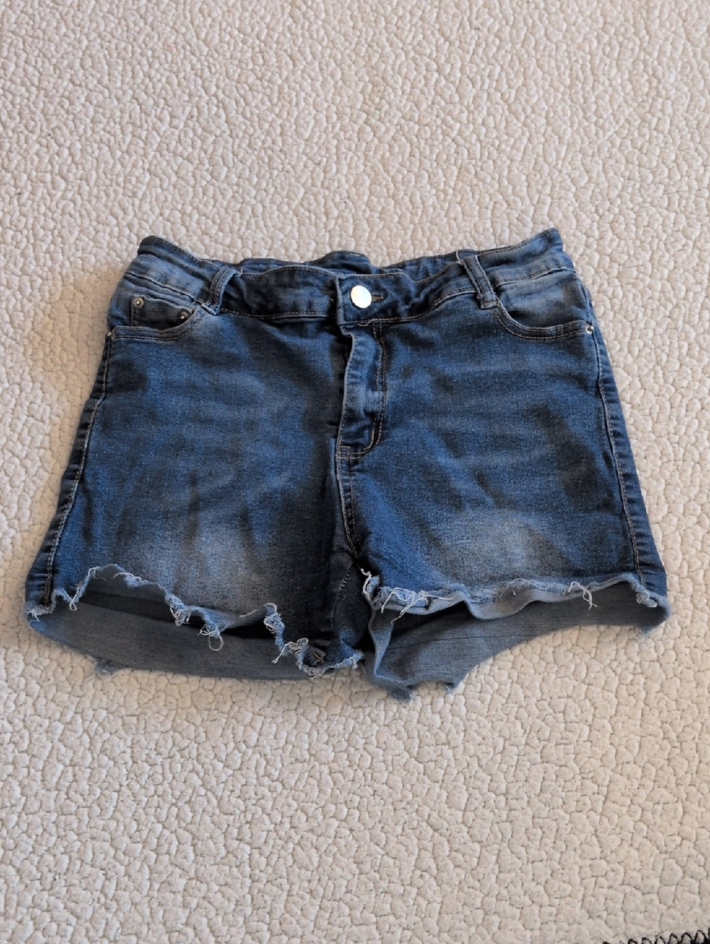Amazon Essentials Distressed Destroyed Raw Hem Highrise Acid Washed Denim Shorts